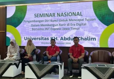 Seminar J&T Express Regional Mojokerto Dorong Mahasiswa UAC Kembangkan Diri, Bangun Karier di Era Digital